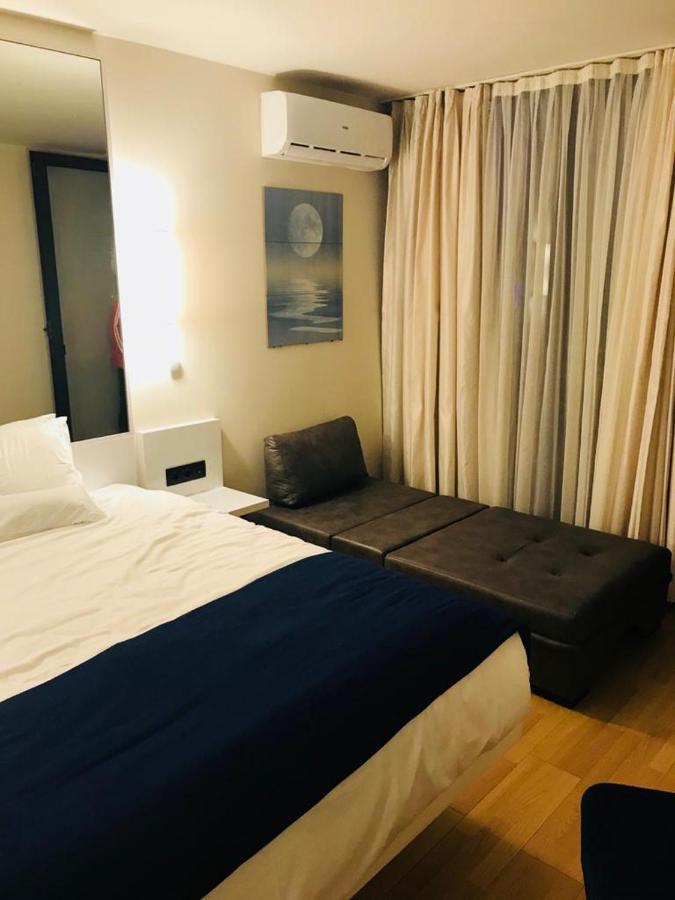 Ferienwohnung Аппартаменты В Батуми С Видом На Море В Orbi City Exterior foto